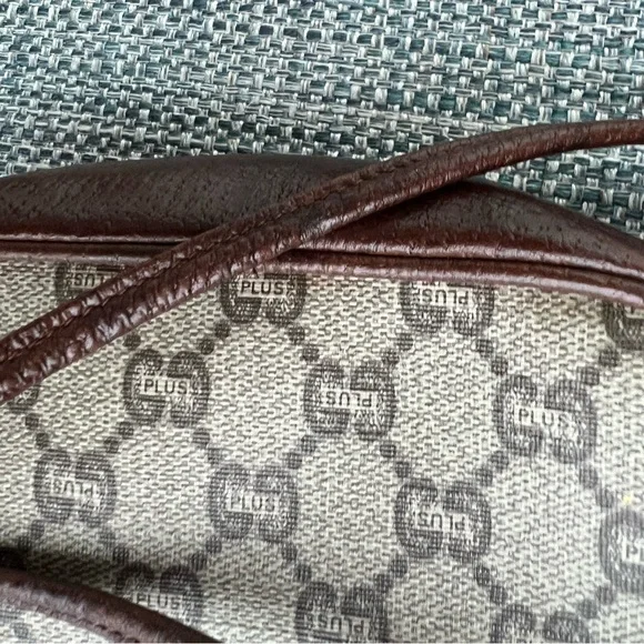 Gucci Plus Mini Tan and Brown Crossbody Bag with Iconic Monogram - Picture 15 of 16